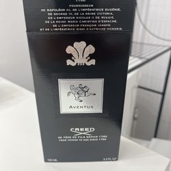 Creed Aventus Great Winter Sent With Wood In It 