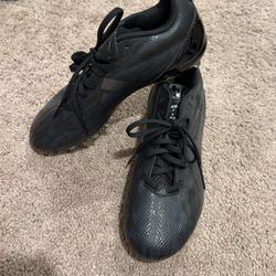 Football Cleats Size 51/2