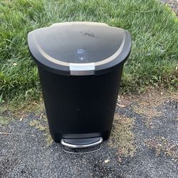 Kitchen Disposable Trash Can 
