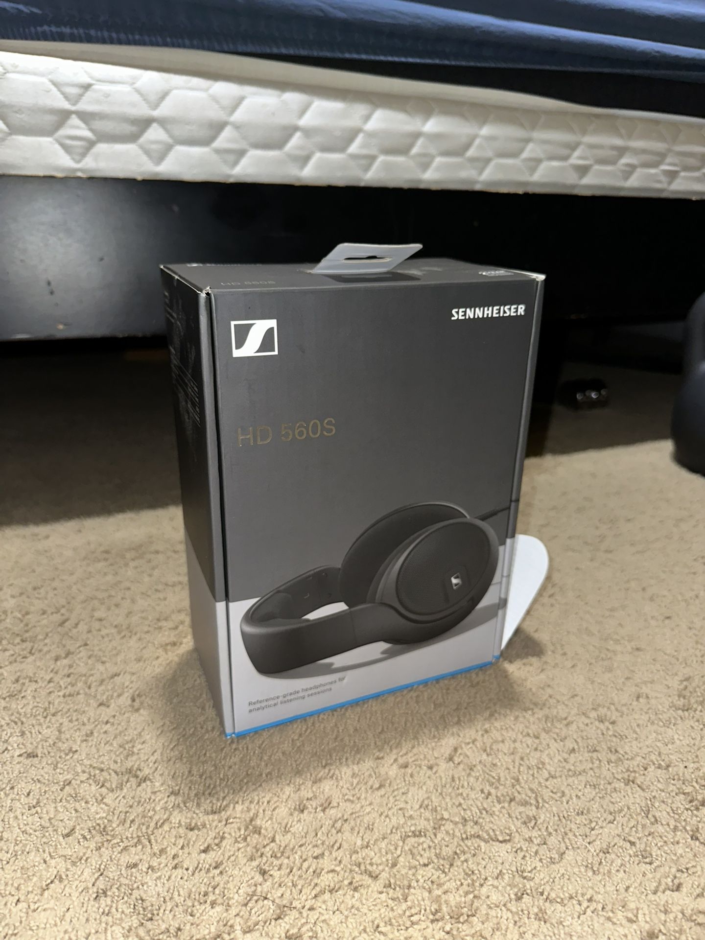 Sennheiser HD 560s Headphones