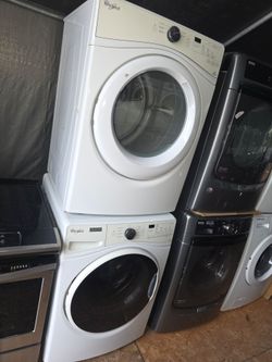 Whirlpool front load Washer and dryer set both works good 💯