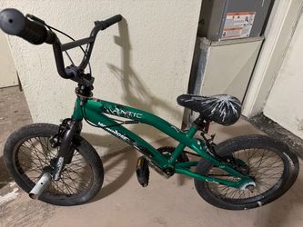 Mongoose BMX Kids Bike Green