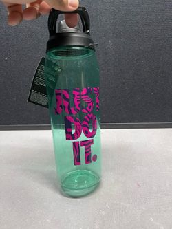 Nike Hypercharge Chug Just Do It Water Bottle 32 oz