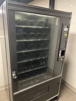 VENDING MACHINE 