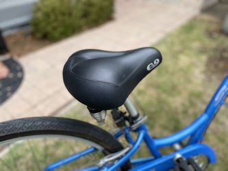 Manhattan Smoothie Deluxe 7 Speed Cruiser bike for Sale in Irvine