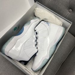 Air Jordan Sneakers 11 Retro Legend Blue 
