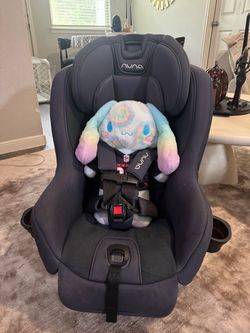Nuna Rava Convertible car seat