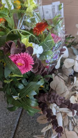 Artificial Flower & Decorative Stem Lot