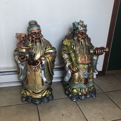 Giant Chinese Statues 