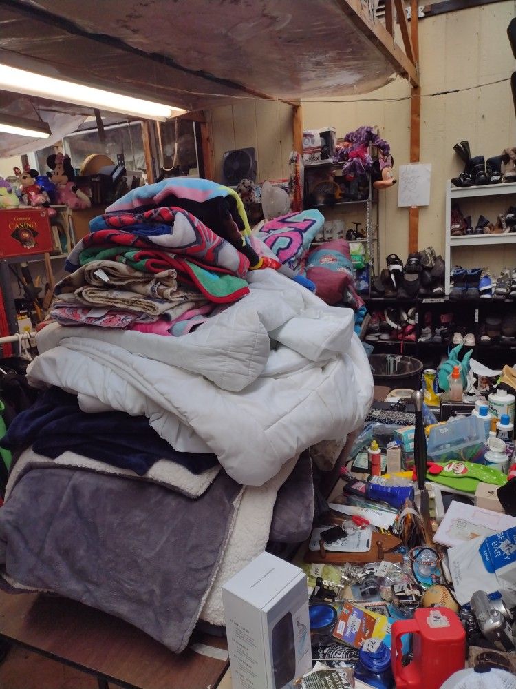 30 Blankets Quilts Comforters