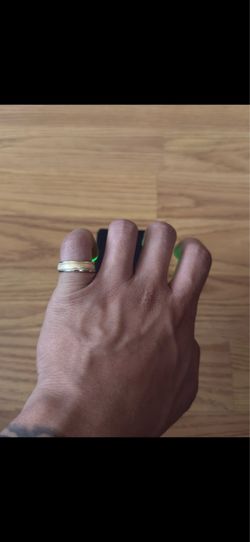 14 kt gold ring