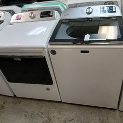 MAYTAG TOP LOAD WASHER AND GAS DRYER 