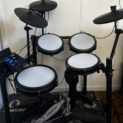 Electric Drumset Alesis Nitro