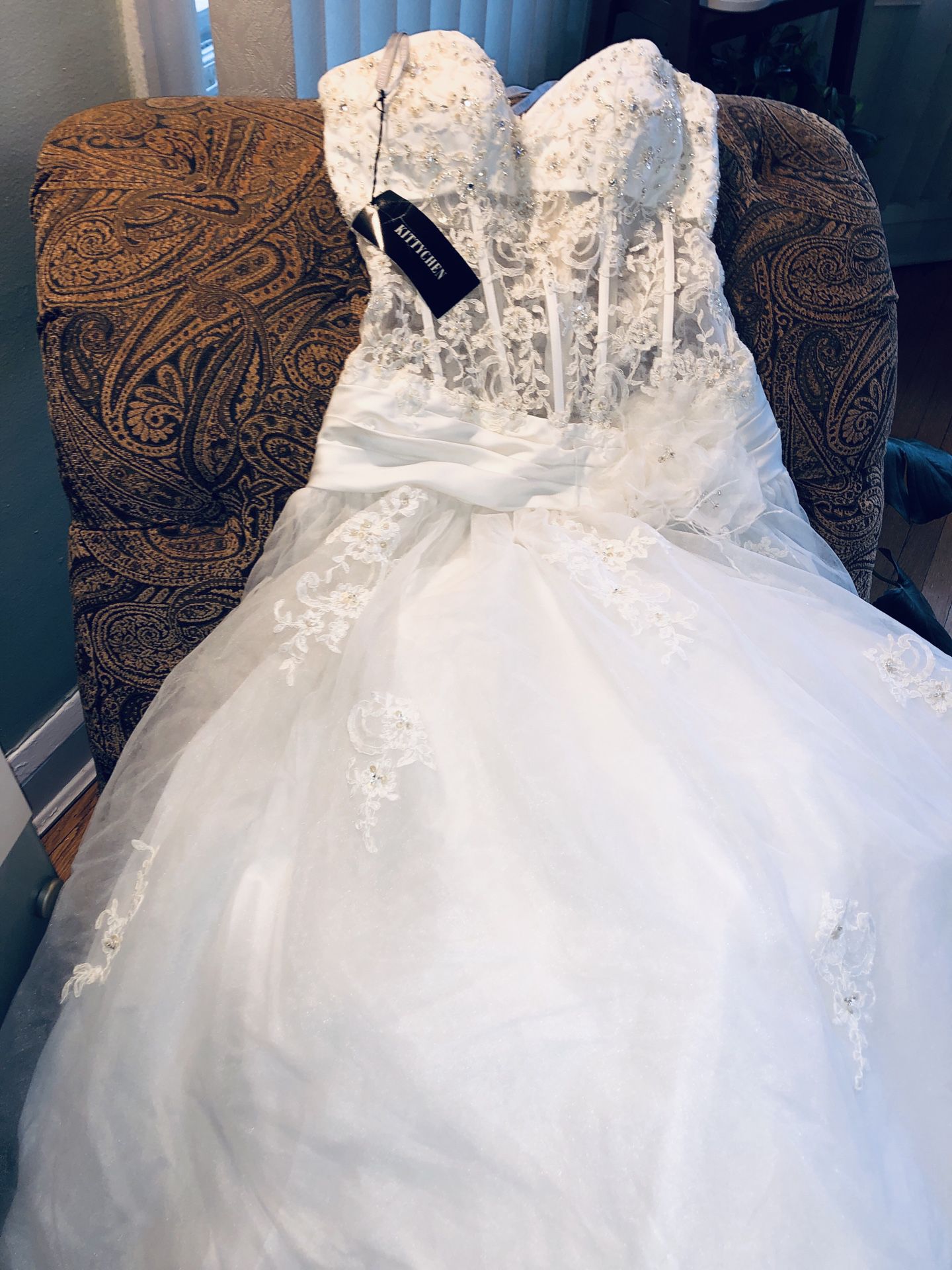 Wedding Dress for Sale $99 (size 10 BRAND NEW)