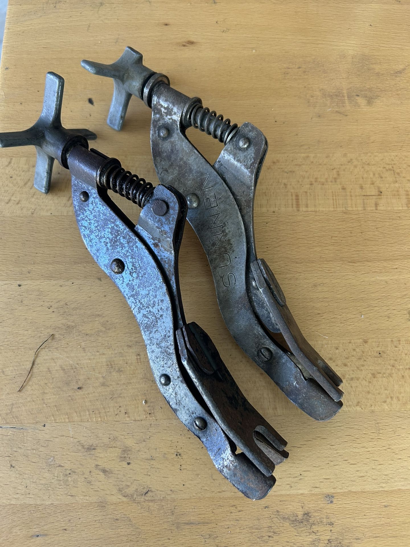 Set Of 2 vintage Sunnen valve spring compressor tool