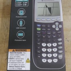 TEXAS INSTRUMENTS TI 84 PLUS  GRAPHING CALCULATOR NEW.