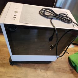 PC for sale with new keyboard + new mouse