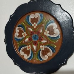 HAND PAINTED WOOD WALL ART - PLAQUE 9" / G66