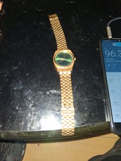 Nixon watch