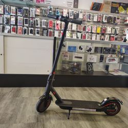 E Scooters electric power brand new - On special cash deal $199