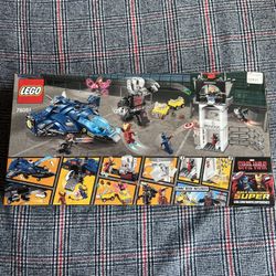 Lego Set Super Hero Airport Battle 76051. (retired 2016)