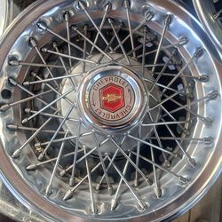 CHEVROLET DOUBLE SPOKE WIRE HUBCAPS 1977 /1984 14 INCH