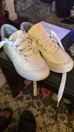 Adidas Size 9.5 Usados En Muy Buenas Condisiones