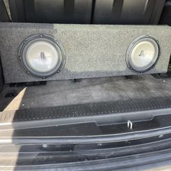 2 10s With Box 1 Is Burned Other Works Great 