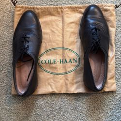 Men’s Size 11  Shoe