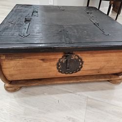 Rustic farmhouse wooden chest trunk coffee table