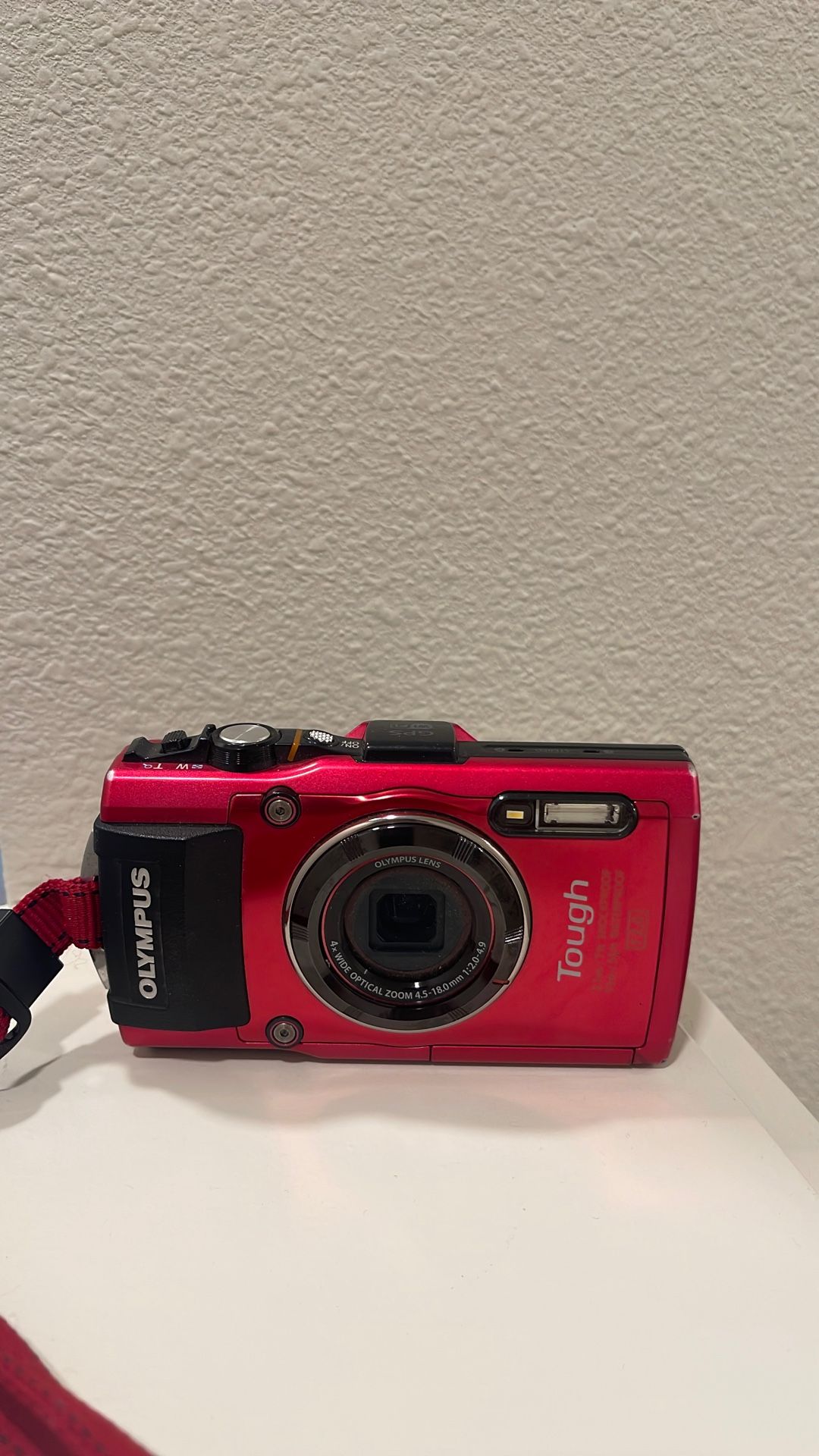 Olympus Stylus Tough TG-4 16.0MP Digital Camera From JAPAN