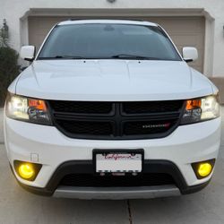 2018 Dodge Journey in excellent condition