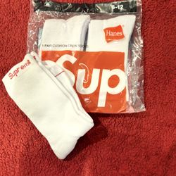 Supreme X Hanes Socks