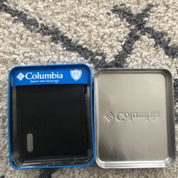 Columbia Wallet