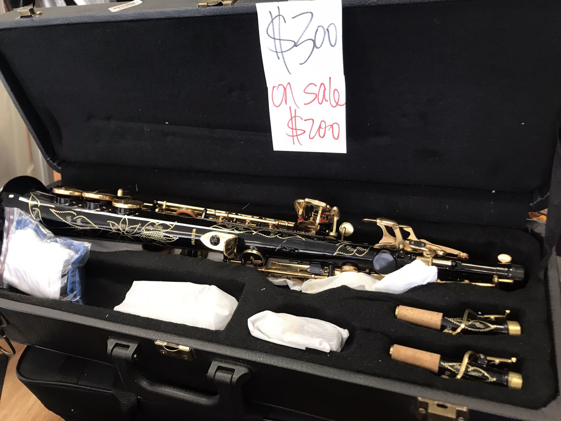 LADE WSS-760 Carve Patterns Soprano bB Soprano Saxophone Golden with Pearl White Shell Button