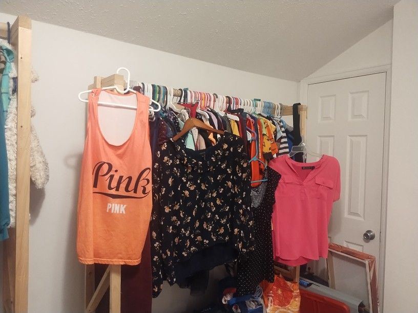 Women,Kids, Clothes And Shoes For $1 A Piece I Have Winter And Summer Clothes.