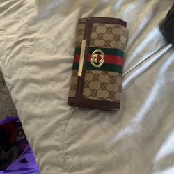 Gucci Wallet 