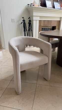 Dining chair