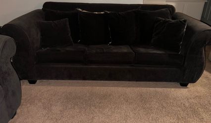 Couch set with full size pull out bed