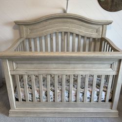 3 Piece Crib, Dresser And Changing Table Topper 