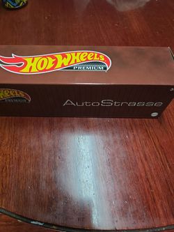 Hot wheels premium