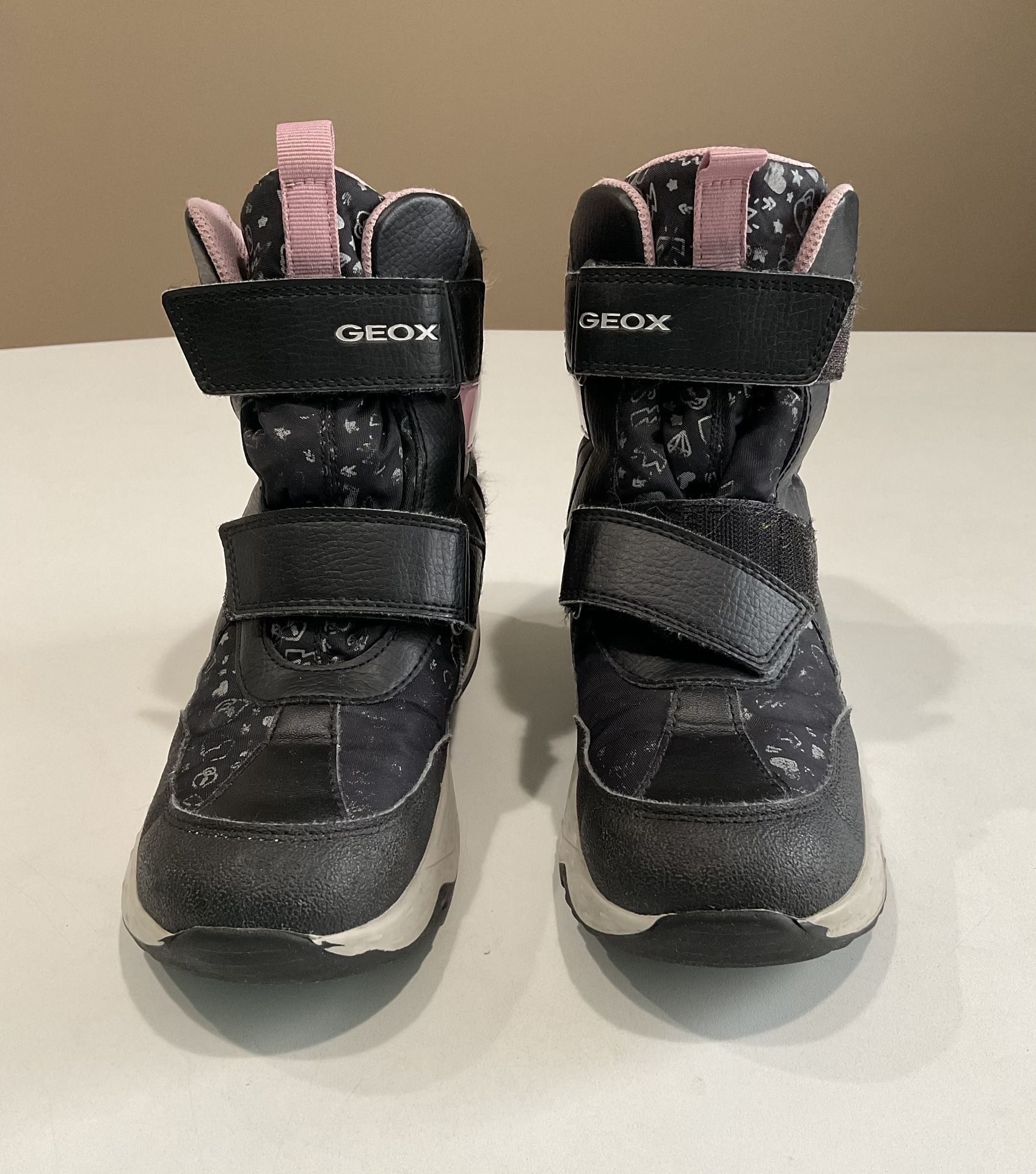 GEOX Respira Girl’s Waterproof Black/Pink Warm Winter Boots, Size 3.5