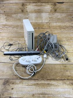 Nintendo Wii RVL-001 Console Classic Controller NES N64 Games Disc Drive Broken
