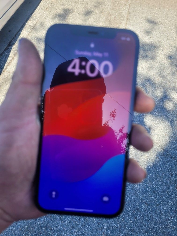 I Phone 12