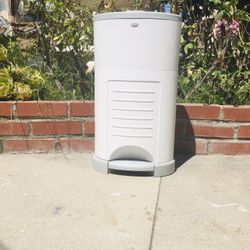 Dekor Diaper Pail