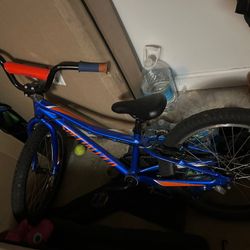 Kids Bike (Specialized)