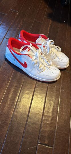 Jordan 1 Low “University Red”