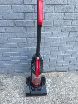 Dirt devil vacuum bagless cleaner