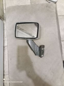 H3 left side mirror 06'-10' chrome
