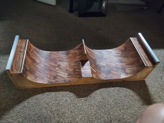 Fingerboard ramp